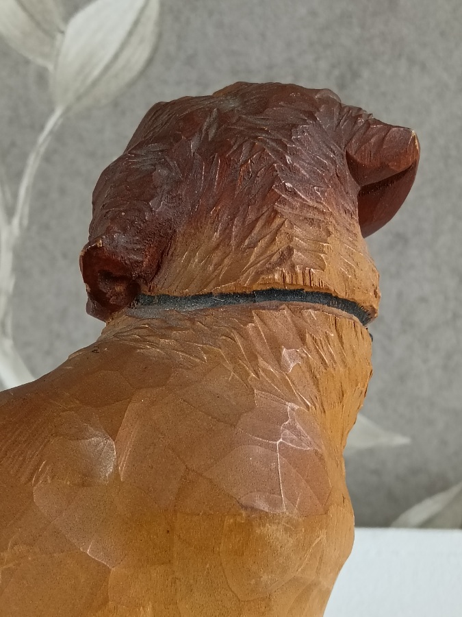Swiss Carved Wood St Bernard Dog sculpture(11).jpg